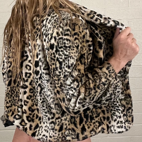 Sexy & luxury soft and warm classy jacket - Picture 2 of 7